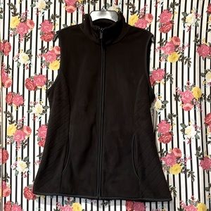NWT! Soft black vest, women XS